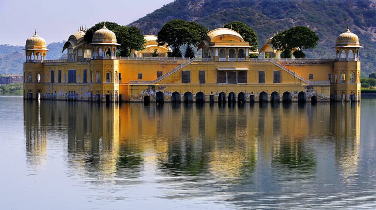water-palace-3101314_1920