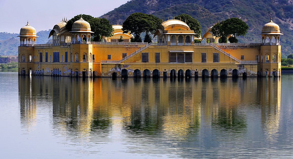water-palace-3101314_1920